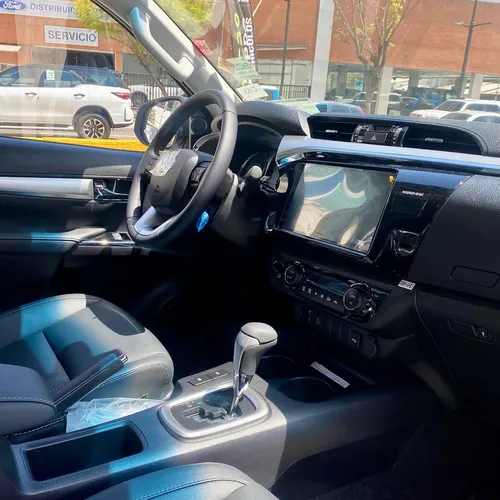 Toyota Hilux SRX 2025 Blanco Caracas