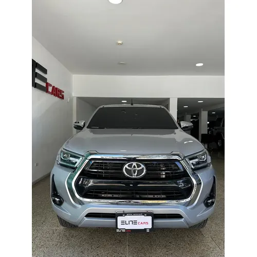 Toyota Hilux SR.X 2026 Plateado Caracas
