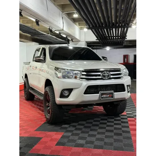 Toyota Hillux 2020 Blanco Caracas
