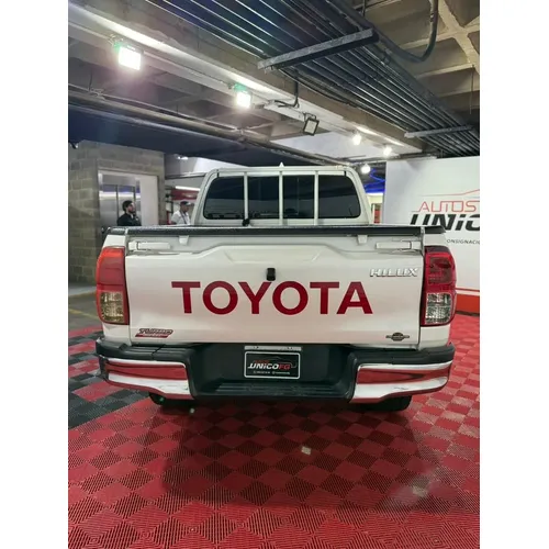 Toyota Hillux 2020 Blanco Caracas