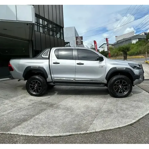 Toyota Hilux 2021 Gris Los Teques