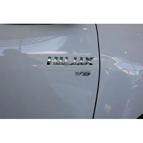 Toyota Hilux 2026 Blanco La Victoria