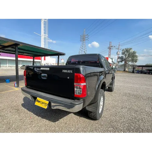 Toyota Hilux 2012 Negro Valencia