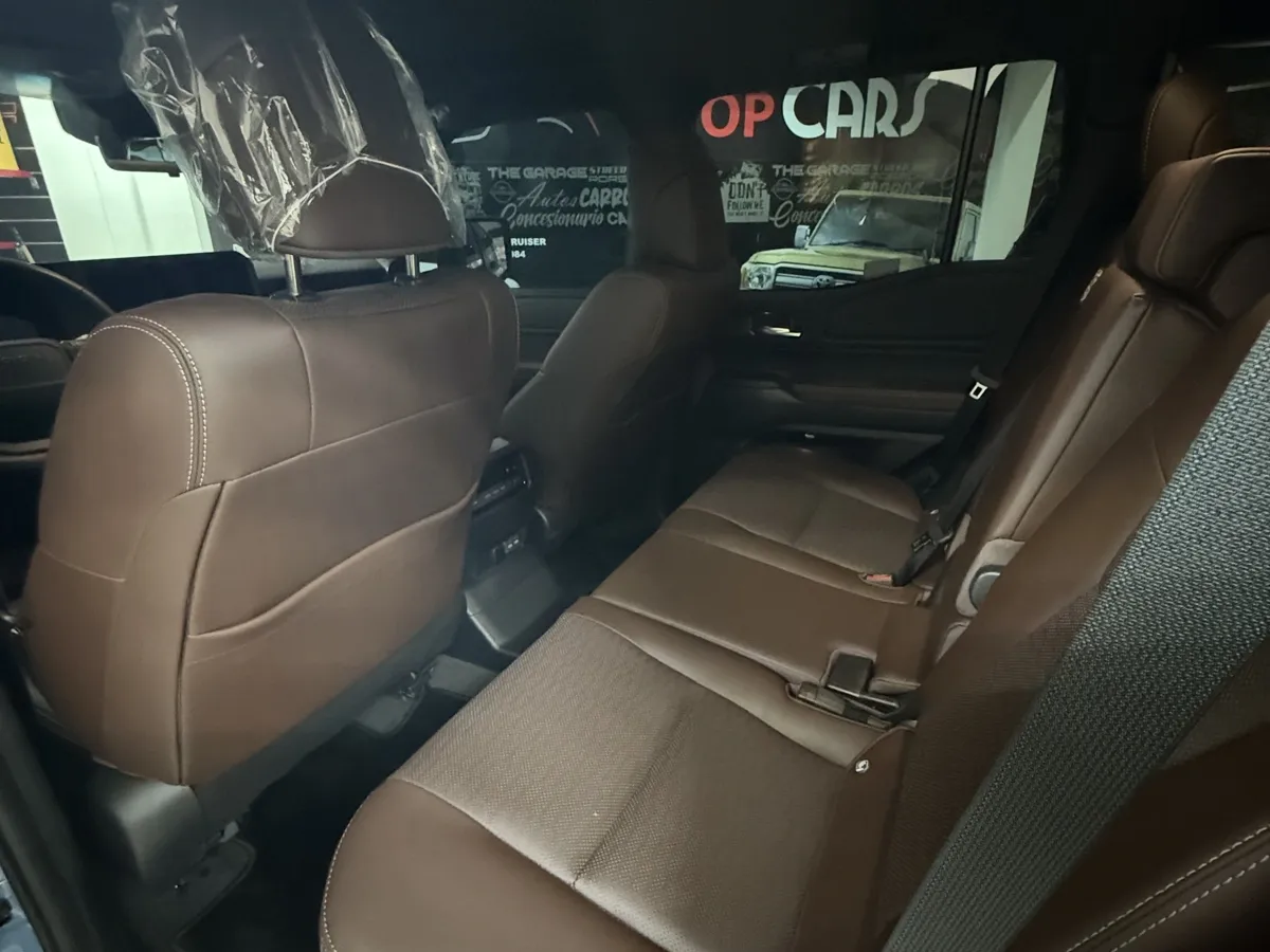Toyota LC Prado First Edition 2024 azul6