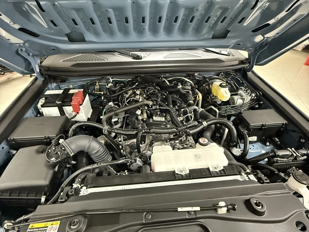 Toyota LC Prado First Edition 2024 azul8