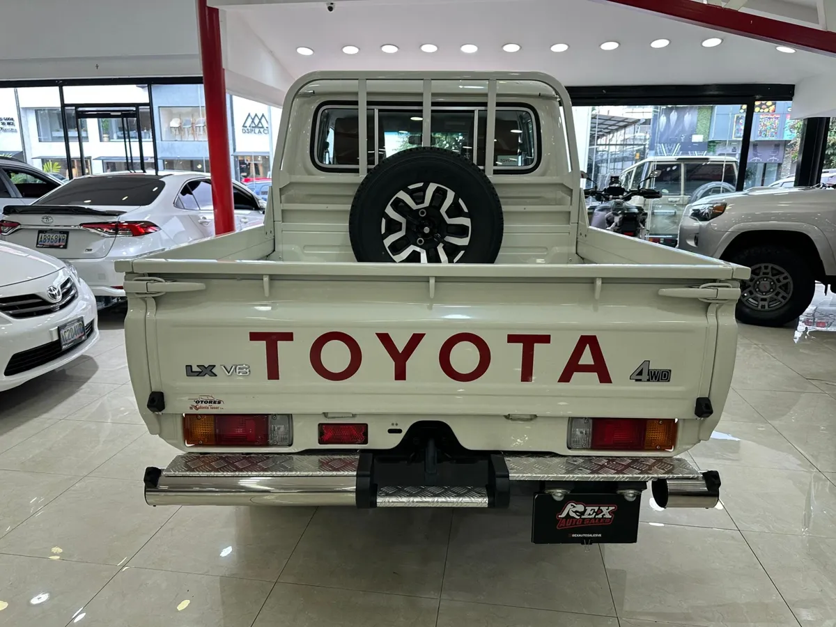 Toyota Land Cruiser 79 2024 Blanco Caracas