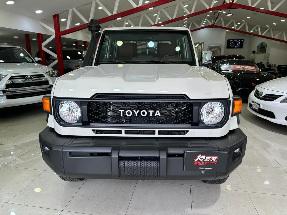 Toyota Land Cruiser 79 2024 Blanco Caracas