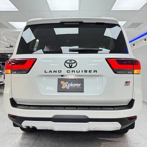 Toyota Land Cruiser 300 GR 2025 Blanco Caracas