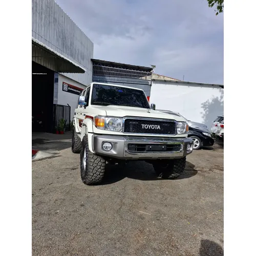 Toyota Land Cruiser 2023 Blanco Girardot