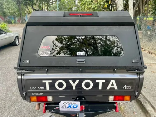 Toyota Land Cruiser 2024 Gris Caracas