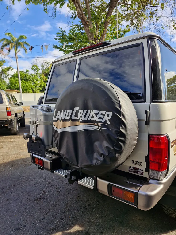 Toyota Land Cruiser 2023 Blanco Maracay