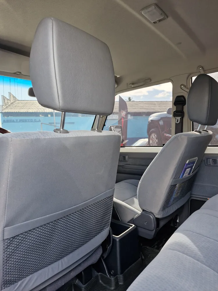 Toyota Land Cruiser 2023 Blanco Maracay