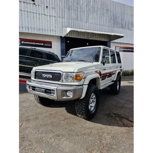Toyota Land Cruiser 2023 Blanco Girardot