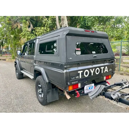 Toyota Land Cruiser 2024 Gris Caracas