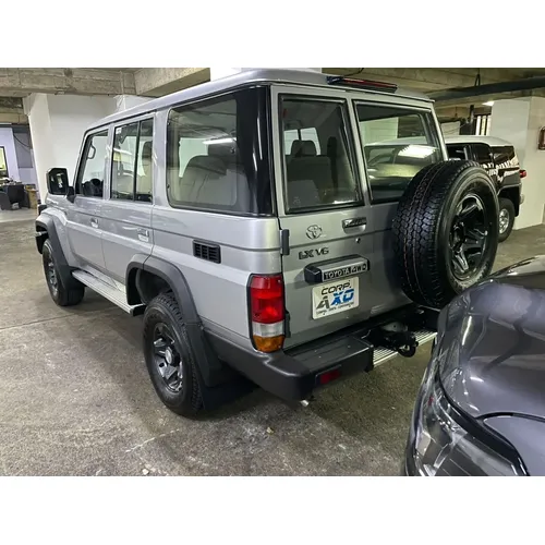 Toyota Land Cruiser Machito 2026 Plateado Caracas