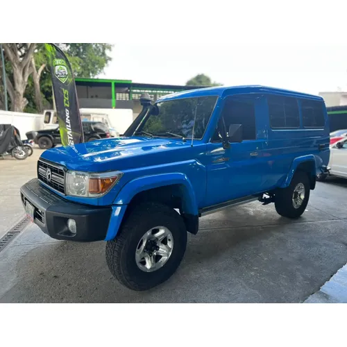 Toyota Land Cruiser 2014 Azul Caracas