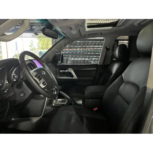 Toyota Land Cruiser 200 2014 Gris Caracas