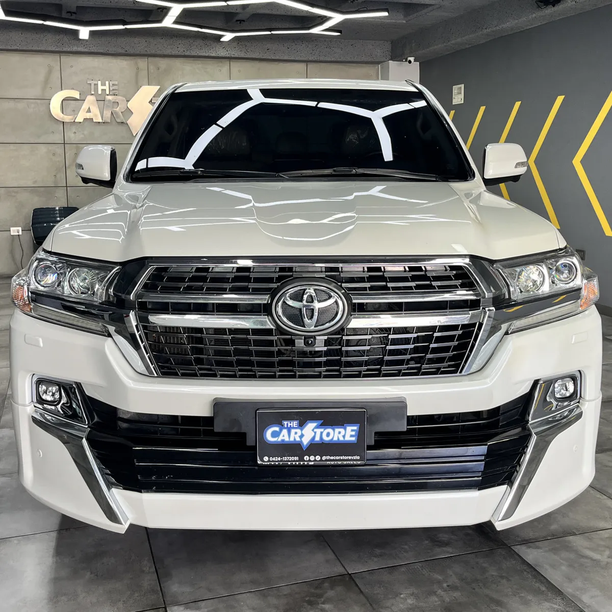 Toyota Land Cruiser 200 2021 Blanco Caracas