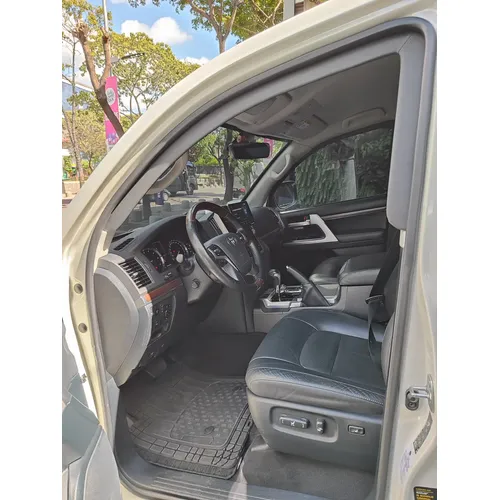 Toyota Land Cruiser 200 VX 2021 Blanco Caracas