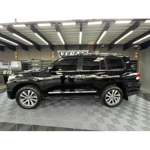 Toyota Land Cruiser 200 VX 2017 Negro Barquisimeto