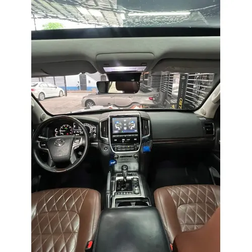 Toyota Land Cruiser 200 VX 2017 Negro Barquisimeto