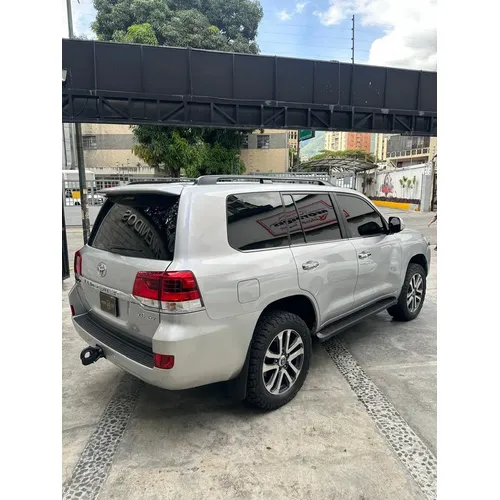 Toyota Land Cruiser 2019 Plateado Caracas