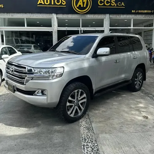 Toyota Land Cruiser 2019 Plateado Caracas