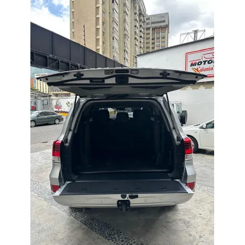 Toyota Land Cruiser 2019 Plateado Caracas