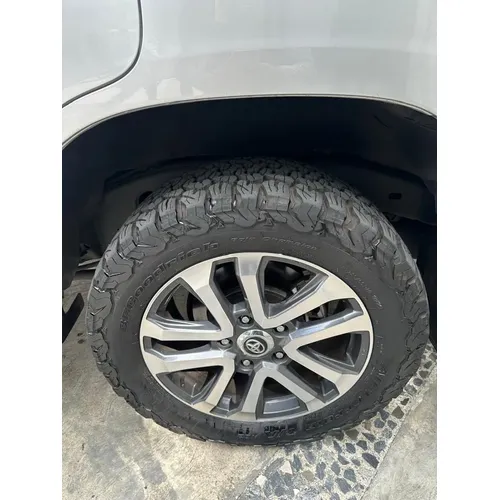 Toyota Land Cruiser 2019 Plateado Caracas