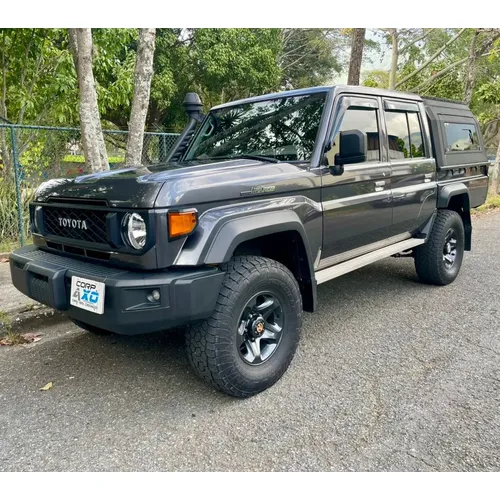 Toyota Land Cruiser 2024 Gris Caracas