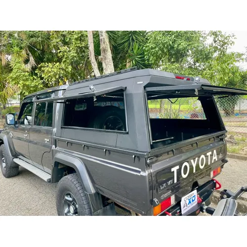 Toyota Land Cruiser 2024 Gris Caracas