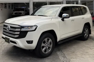 Toyota Land Cruiser 300