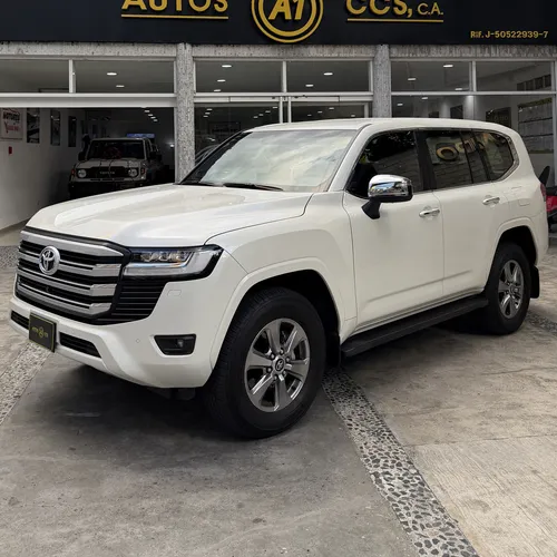 Toyota Land Cruiser 300 Vx 2024 Blanco Caracas