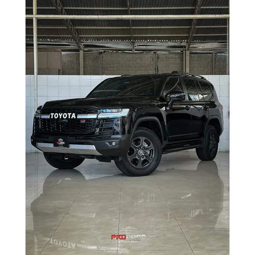 Toyota Land Cruiser 300 GR 2022 Negro Caracas