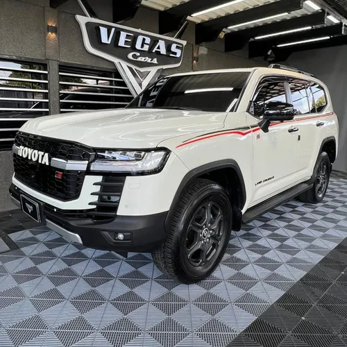 Toyota Land Cruiser 300 GR Sport 2025 Blanco Barquisimeto