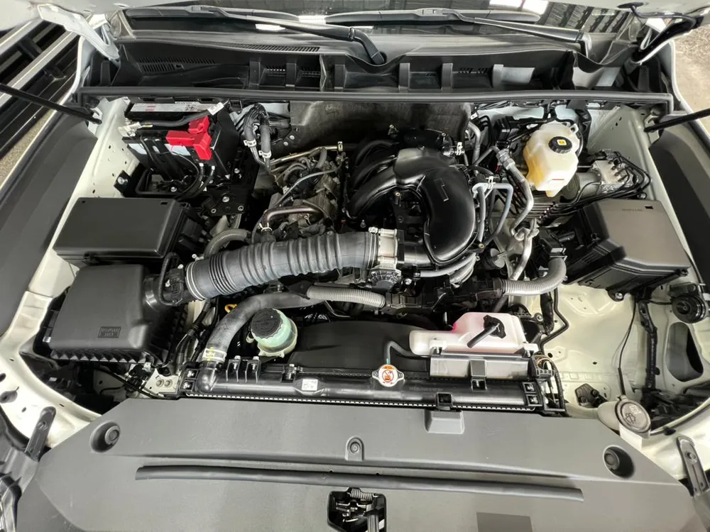Toyota Land Cruiser 300 GR Sport 2025 Blanco Barquisimeto