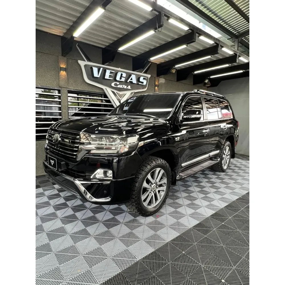 Toyota Land Cruiser 300 GX.R 2025 Blanco Caracas