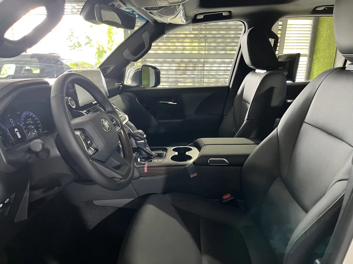 Toyota Land Cruiser 300 Vx 2025 Blanco Caracas