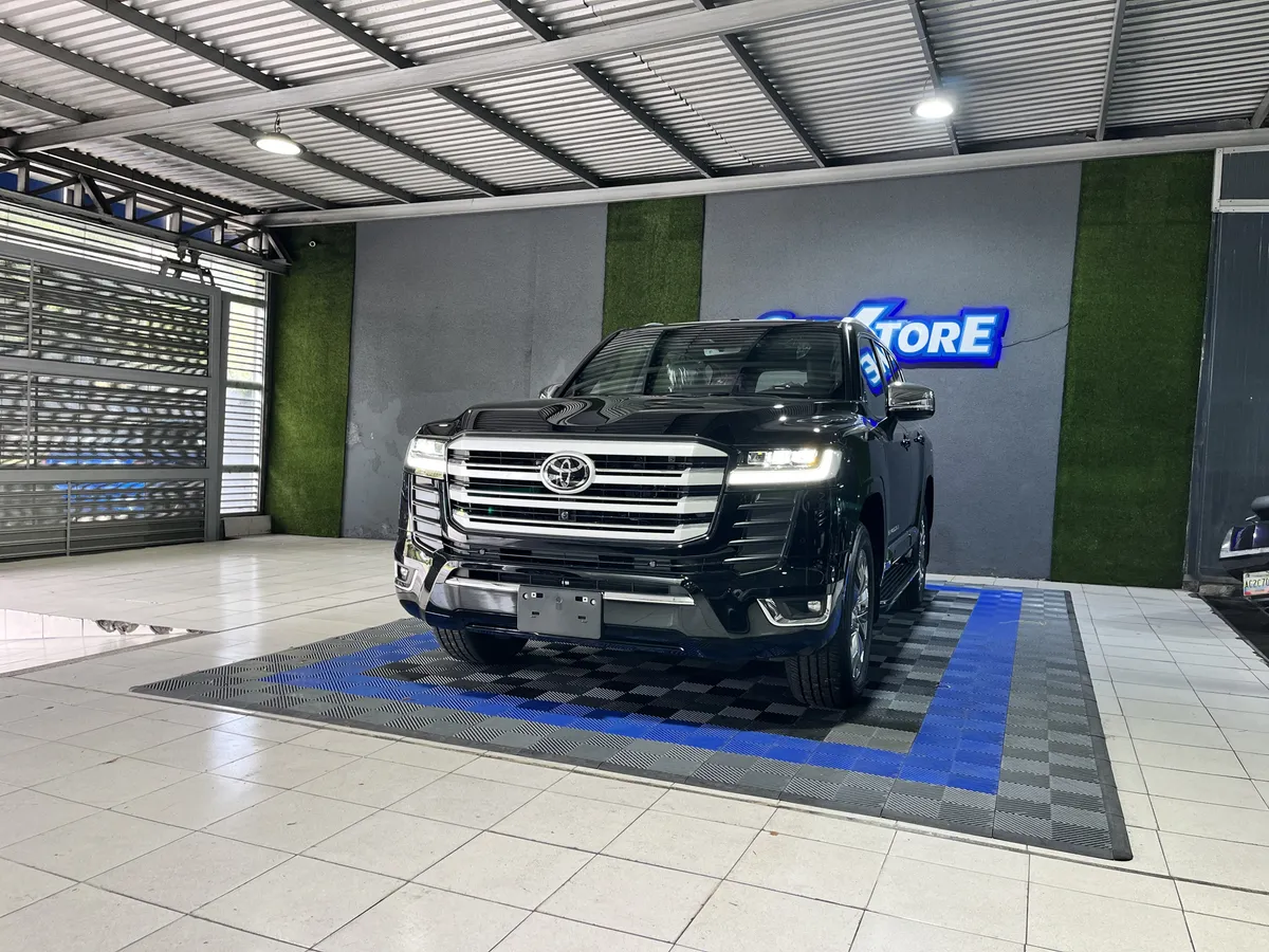 Toyota Land Cruiser 300 Vx 2025 Negro Caracas