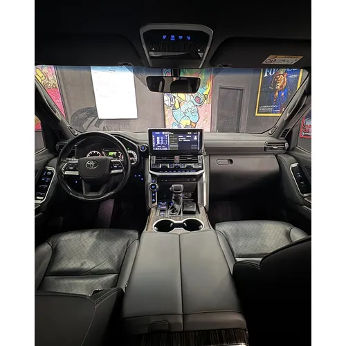 Toyota Land Cruiser 300 VX 2024 Gris Caracas