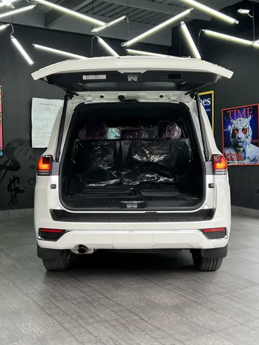 Toyota Land Cruiser 300 VX 2025 Blanco Caracas