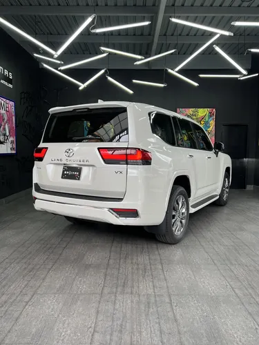 Toyota Land Cruiser 300 VX 2025 Blanco Caracas