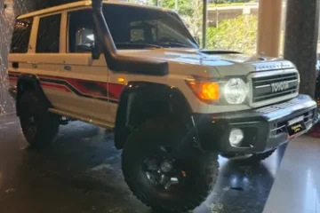 Toyota Land Cruiser 70 Aniversario