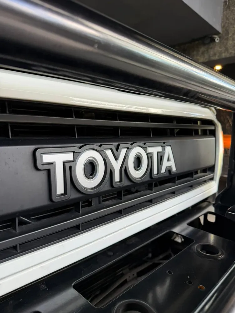 Toyota Land Cruiser 76 LX 2013 Blanco Caracas