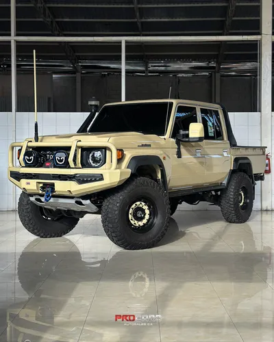 Toyota Land Cruiser 79
