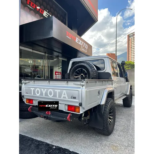 Toyota Land Cruiser 79 2021 Plateado Caracas