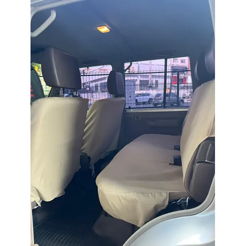 Toyota Land Cruiser 79 2021 Plateado Caracas