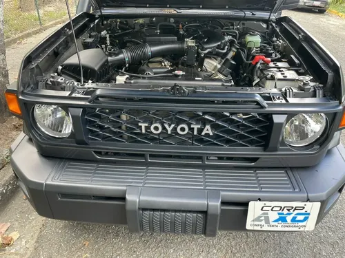 Toyota Land Cruiser 2024 Gris Caracas