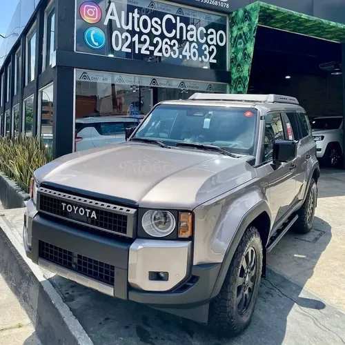 Toyota Land Cruiser 2024 Beige Caracas