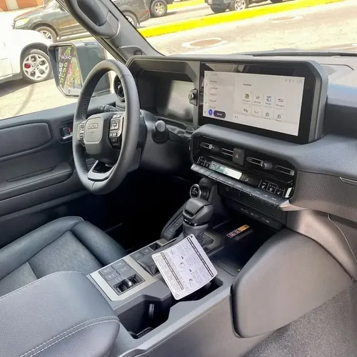 Toyota Land Cruiser 2024 Beige Caracas